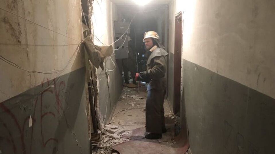 Жильцов восьмого и девятого этажей эвакуировали