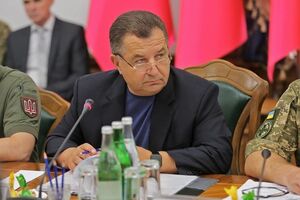 Полторак: Міністр оборони Великобританії буде з візитом в Україні в жовтні