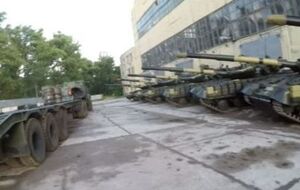 Экстремалы сняли танки на ремонтной базе в Харькове