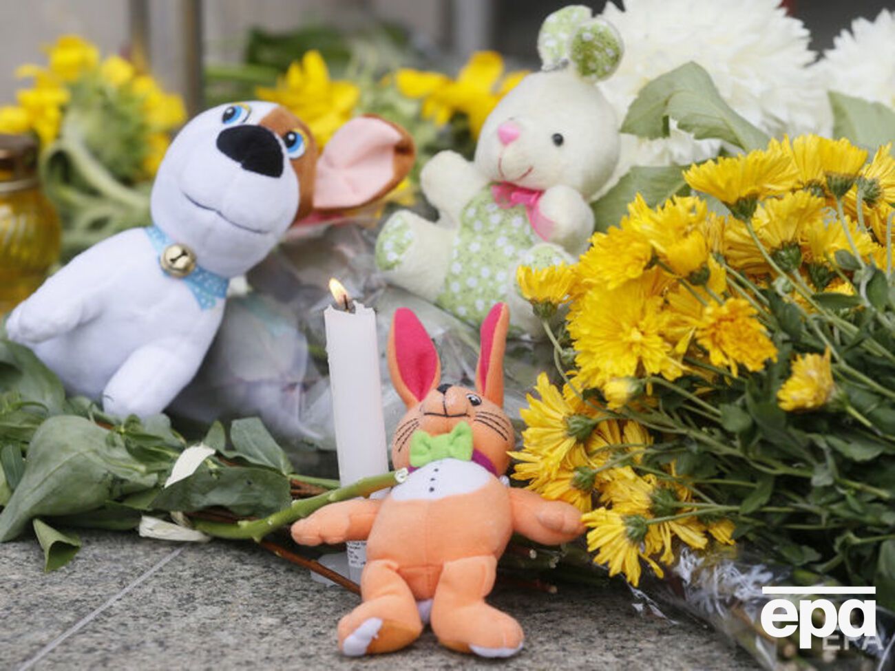 Жертв катастрофы MH17 почтили в Киеве