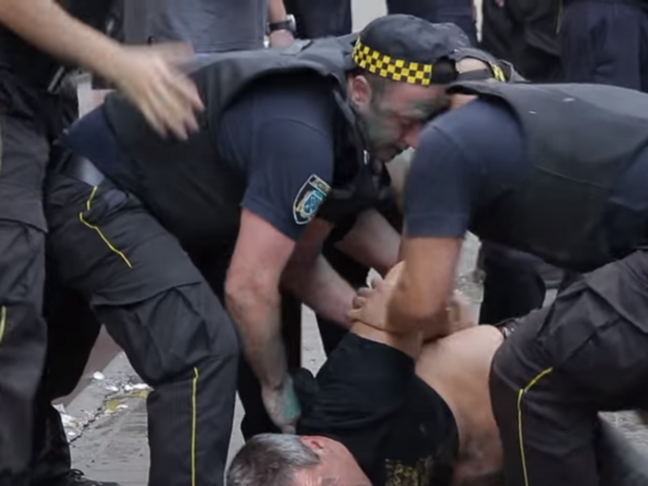 Підприємці побилися з муніципальною охороною