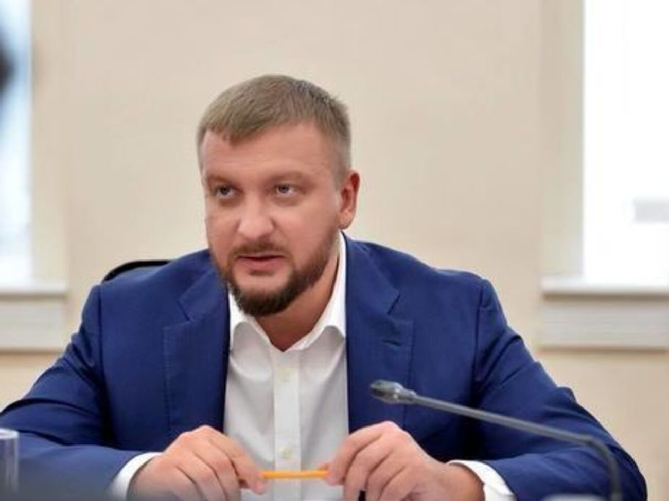 Петренко зазначив, що форму подання документів поки що не визначено