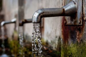 Из-за нехватки жидкого хлора ряд украинских городов могут остаться без воды