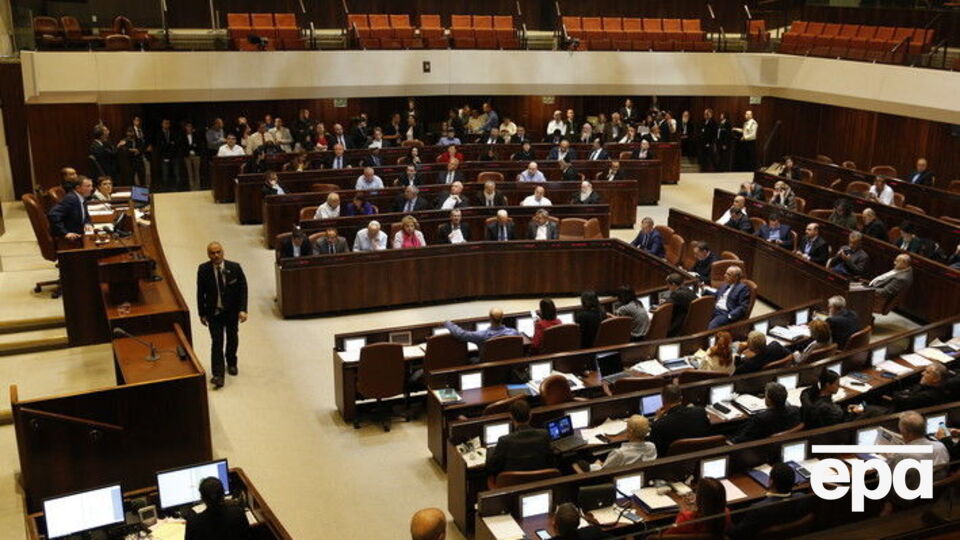 Законопроект поддержали 62 депутата