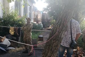 У будинку Алієвих здійснюють обшук