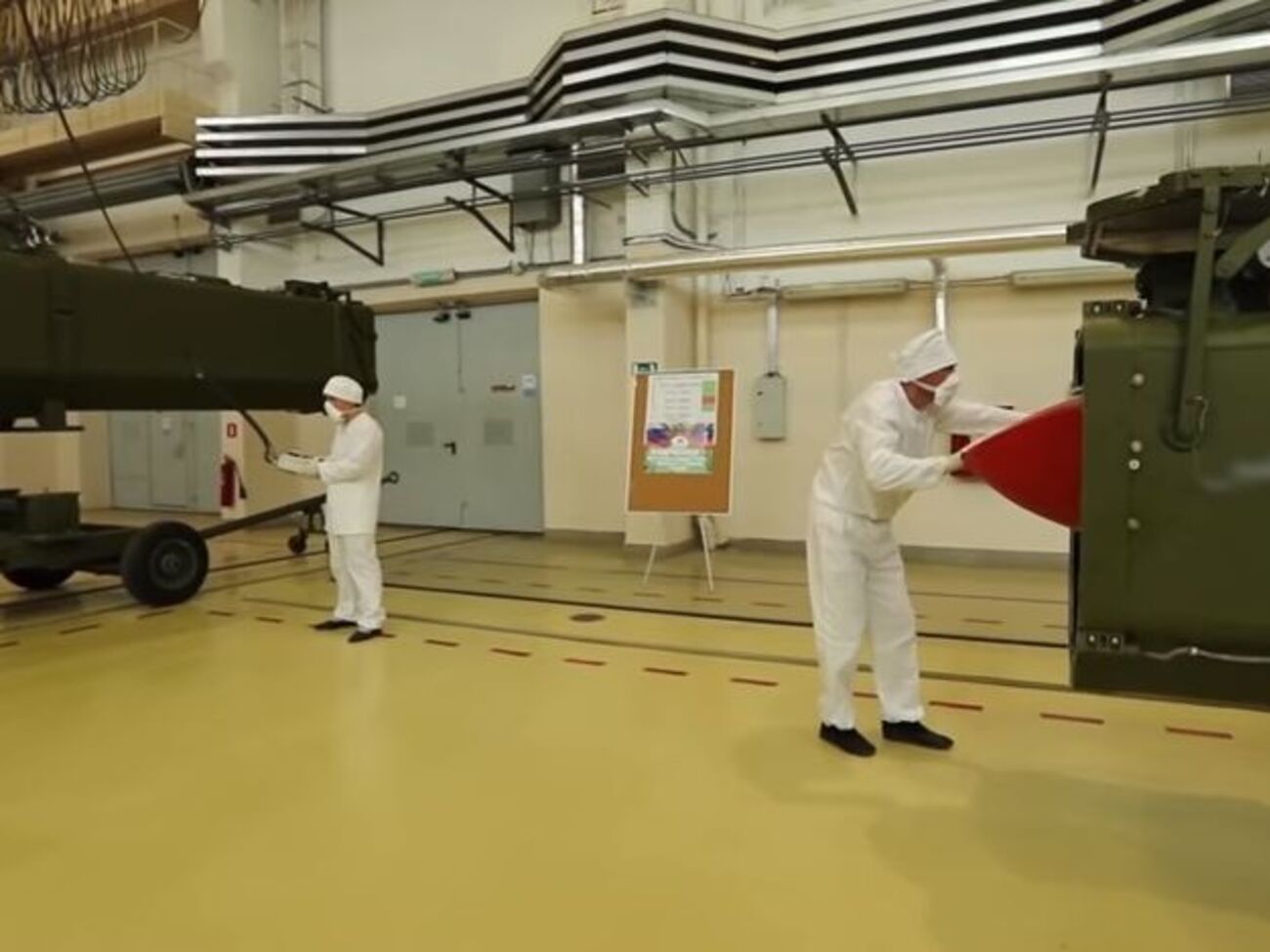У міноборони РФ показали цех, у якому працюють над створенням ракети з ядерним двигуном