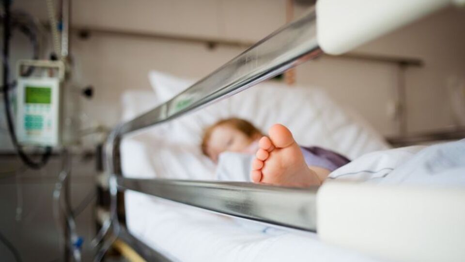 Предварительной причиной отравления назвали сальмонеллез