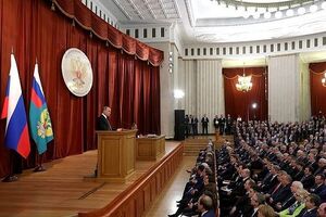 Путін виступив перед російськими дипломатами