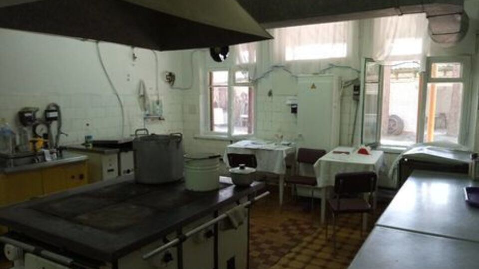 Омбудсмен заявила, что пищеблок в лагере был в ужасном состоянии