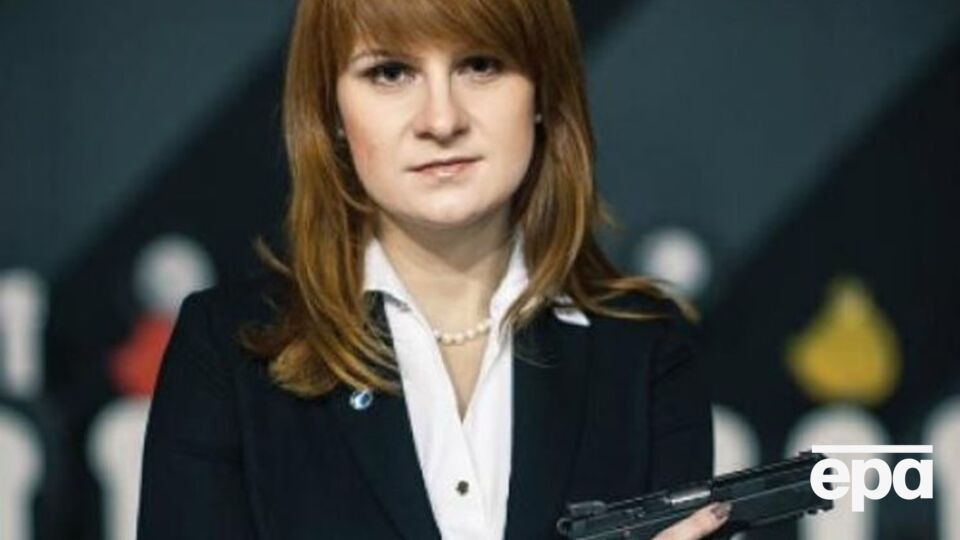 В американській пресі у 2017 році публікували знімки Бутіної зі зброєю