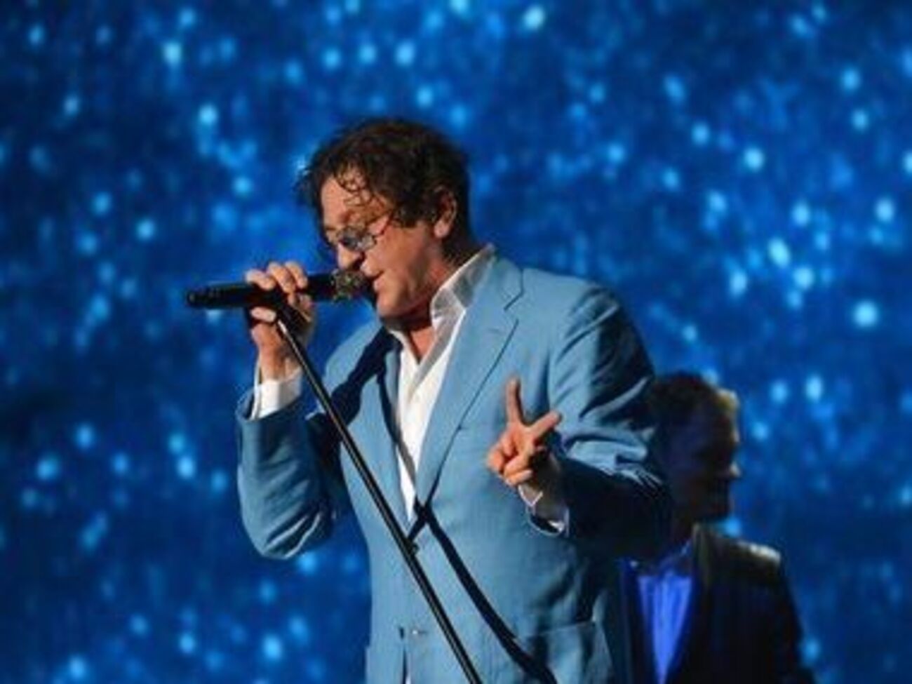 Лепс: Помахали руками