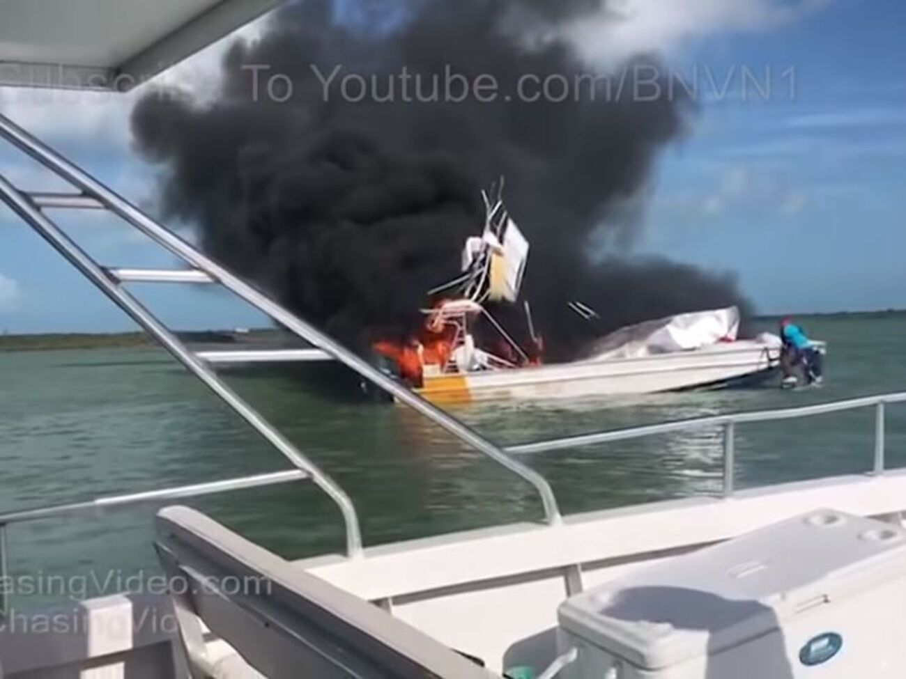 В результате взрыва погиб человек