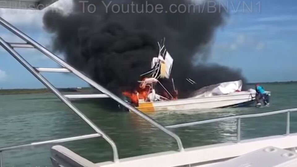 В результате взрыва погиб человек