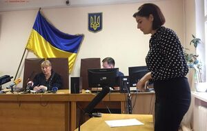 Прокурор Юлия Малашич попросила предоставить Крысину госадвоката, суд удовлетворил ходатайство