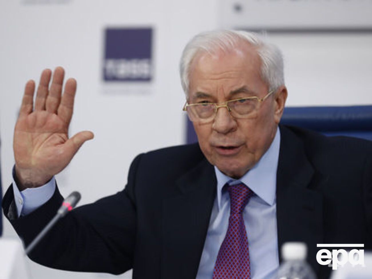 Азарову отказались выплачивать украинскую пенсию