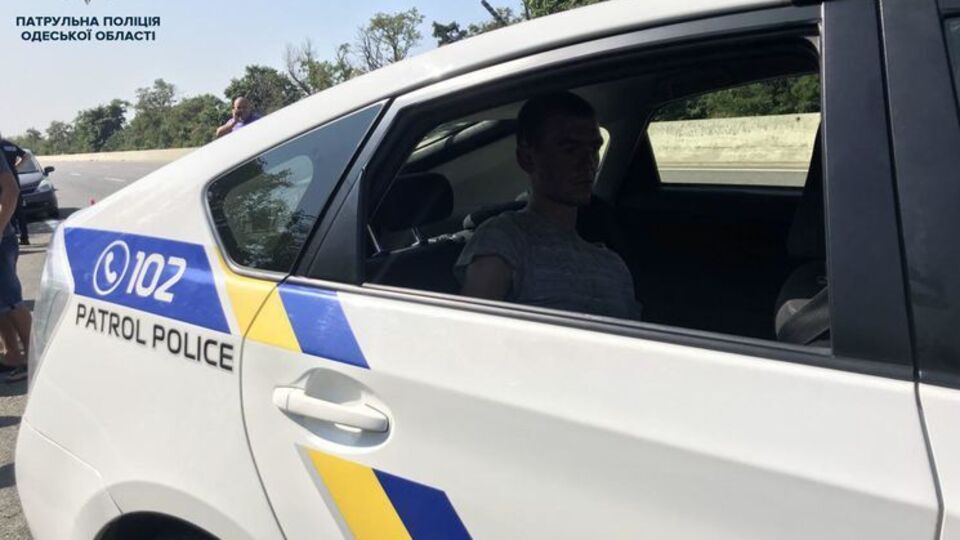 При задержании мужчина пытался оказать сопротивление полицейским