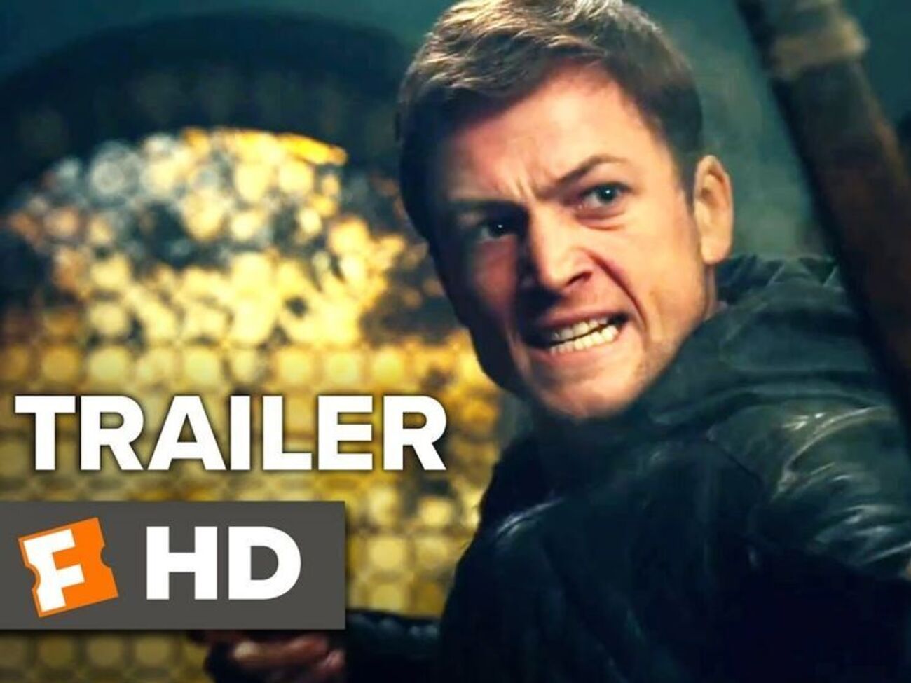 Главный герой помогает бедным, грабя богатых