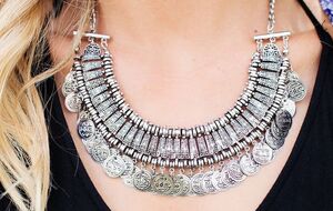 Серебро может темнеть при контакте с телом