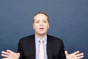 Милов: Супербольшинство сгоняемых насильно голосовать "за" депутатов и регионалов типа "нагнет" Путина