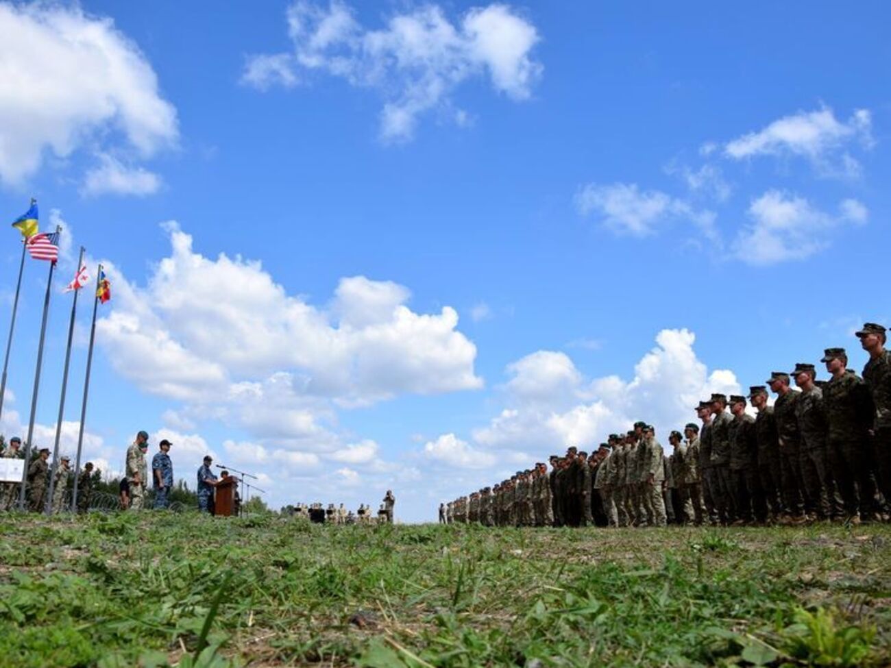 У навчаннях брало участь приблизно 3 тис. військових