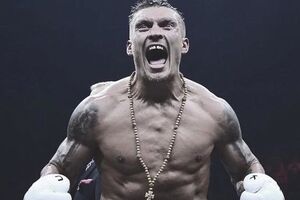 Усик стал абсолютным чемпионом в первом тяжелом весе