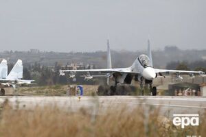 Російські військові стверджують, що збили безпілотники на підльоті до авіабази