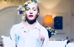 Мадонна: Так благодарна президенту Малави за его постоянную поддержку!