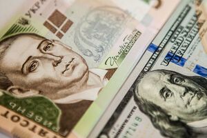 Новий курс долара будуть озвучувати на дві години раніше