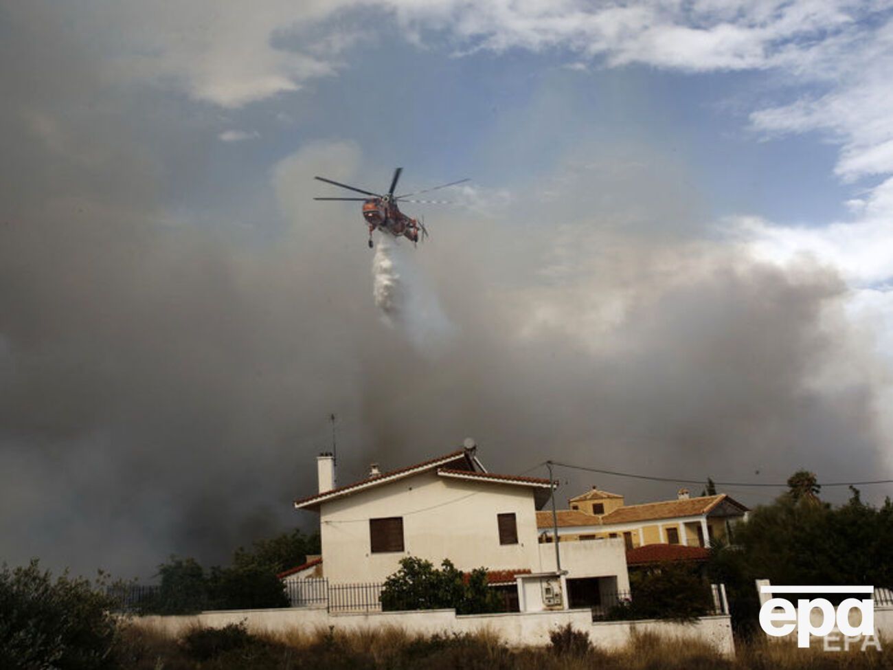Греческие экстренные службы нуждаются в дополнительной помощи