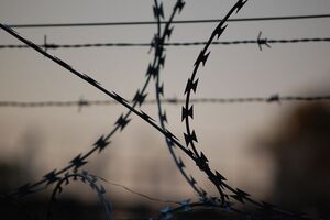 Паредес сидел в тюрьме по делу о нападении бандитов из клана Синалоа на военный конвой
