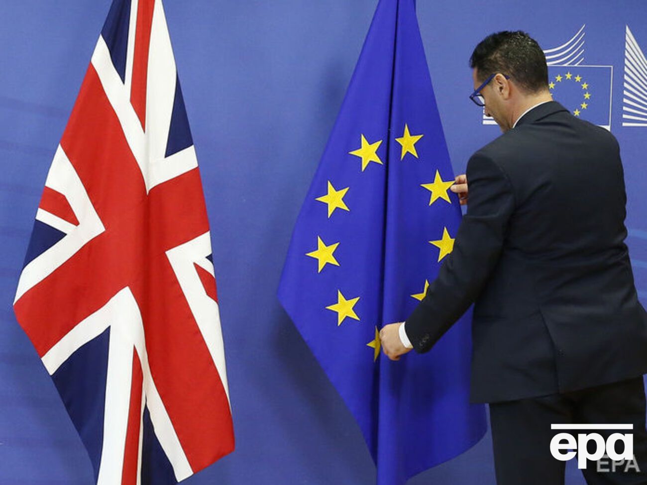 Переговоры о выходе Великобритании из ЕС длятся уже больше года