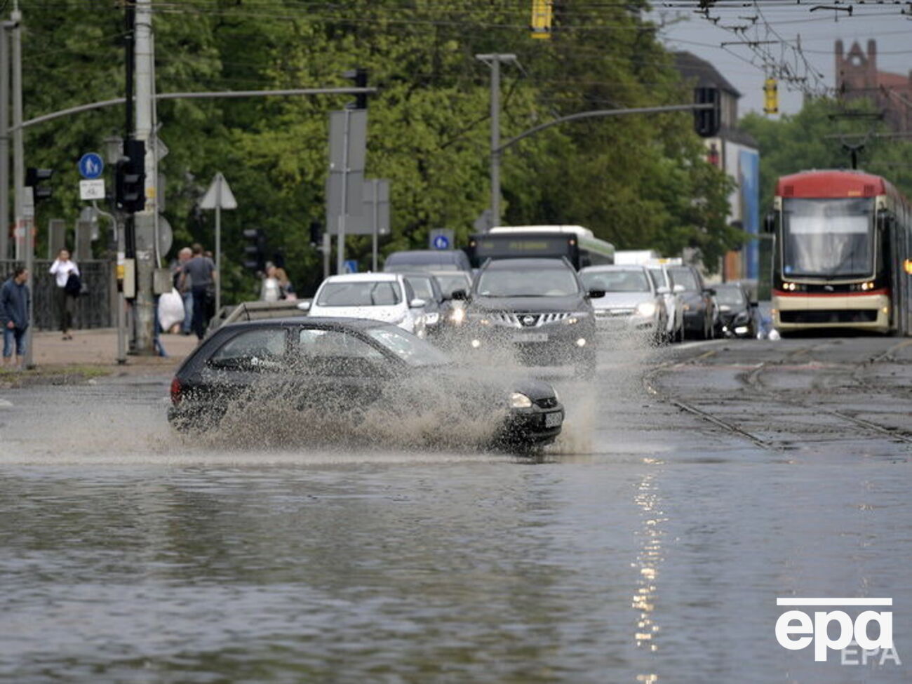 В столице Украины завтра будут грозы и дожди, сообщила Диденко