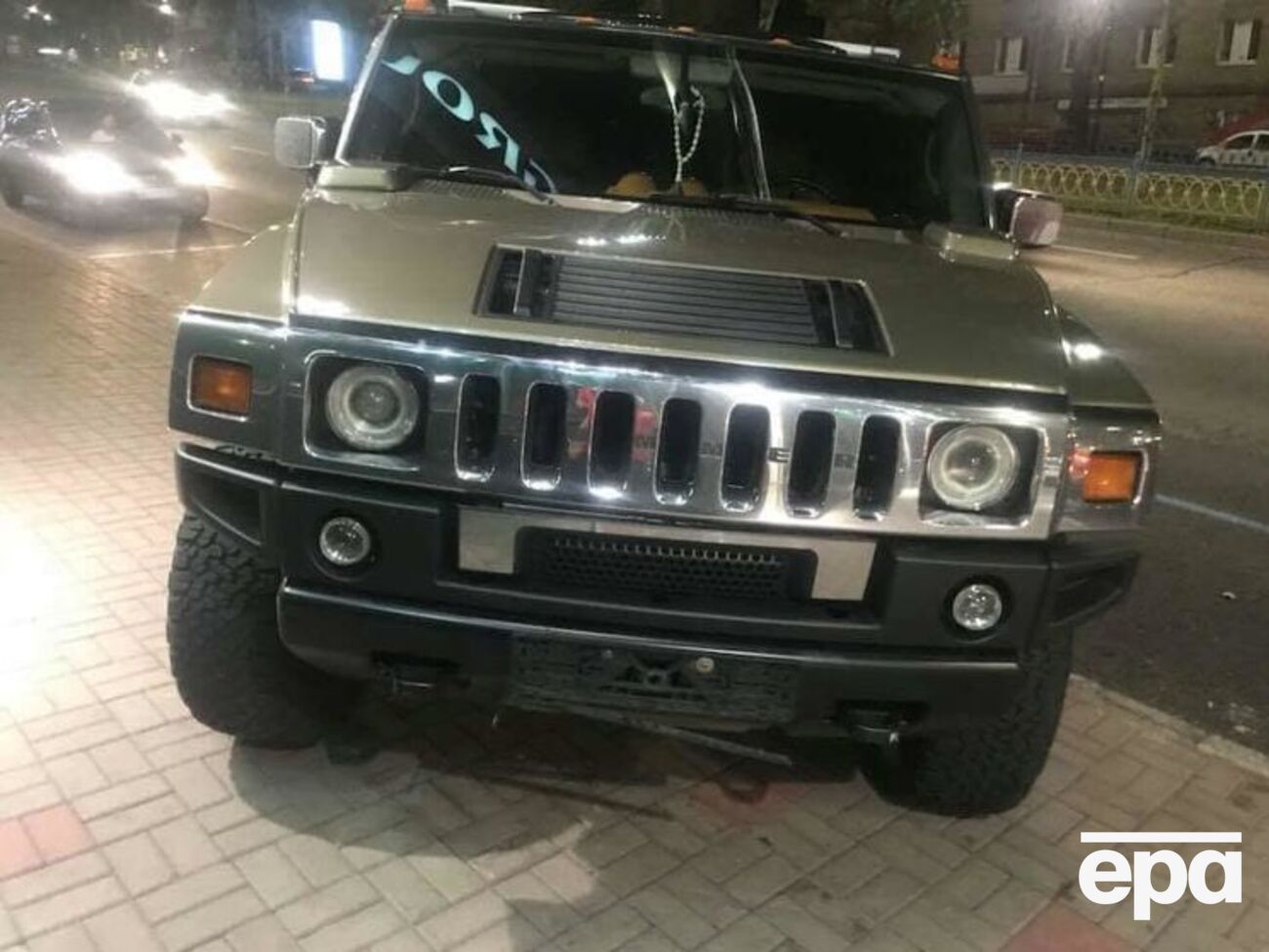 Водитель внедорожника&nbsp;сбил ребенка на пешеходном переходе&nbsp;и попытался скрыться с места происшествия