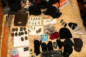 У затриманих вилучили зброю та боєприпаси