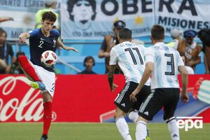 Павар (ліворуч) забив аргентинцям