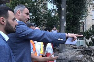Кличко побував на місці часткового обвалення Кирилівського шляхопроводу