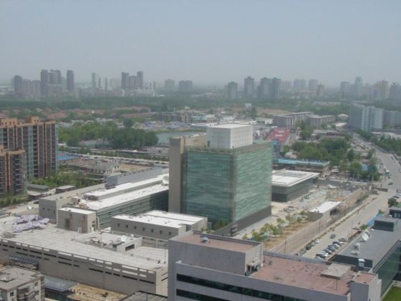 Біля посольства США стався вибух