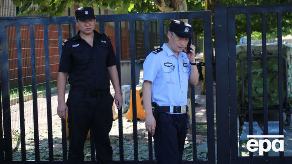 Возле посольства США в Пекине произошел небольшой взрыв