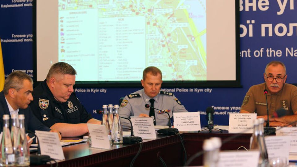 Аброськин: Мы не должны забывать, что продолжаются военные действия с террористическими группировками РФ