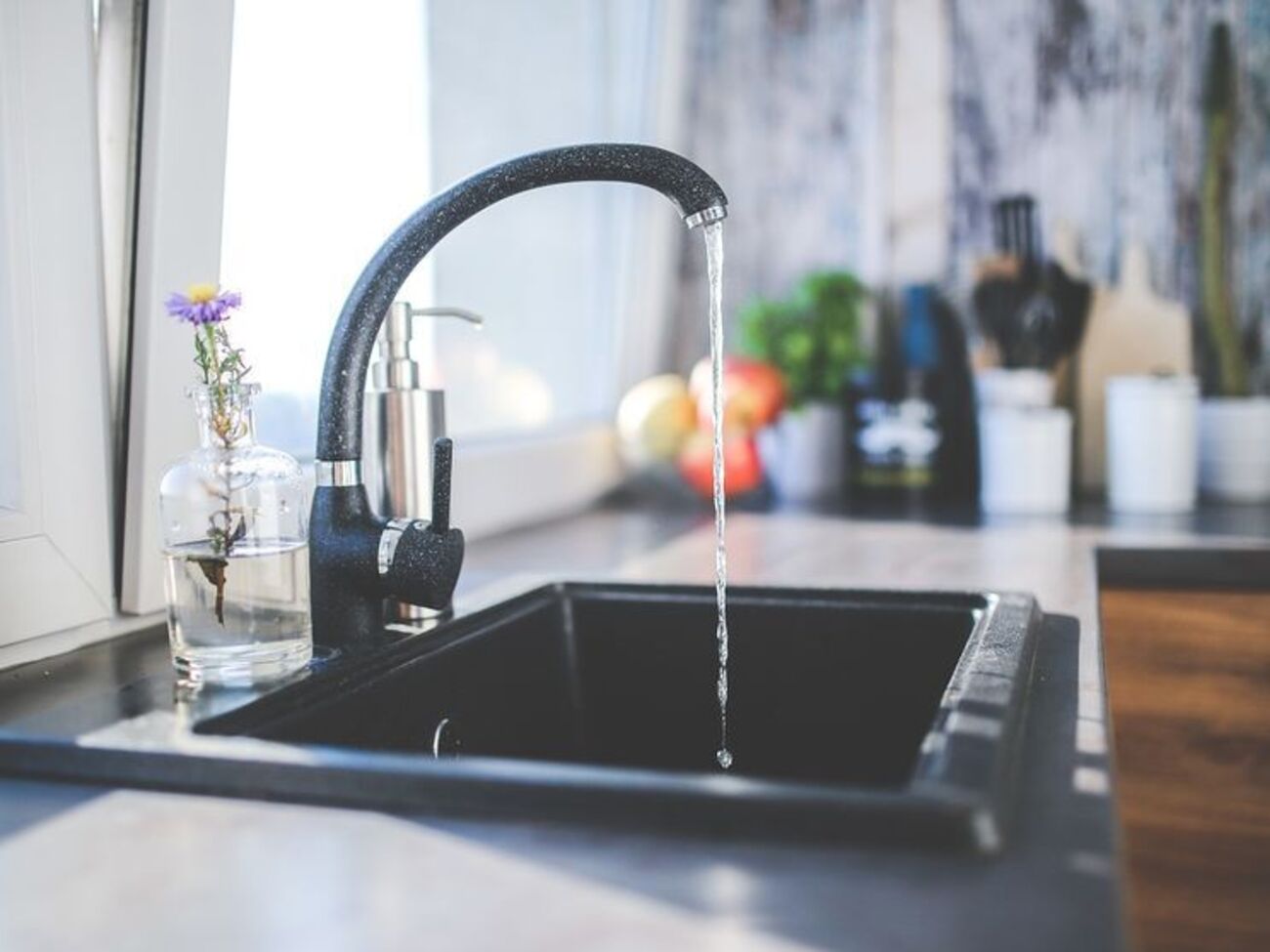 В начале июля ряду украинских регионов угрожала приостановка водоснабжения