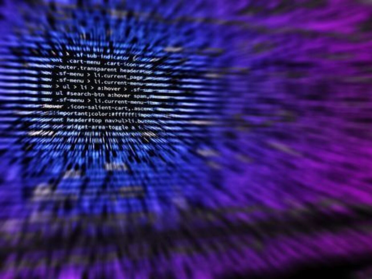 Россия продолжает вести кибервойну, заявила американский сенатор