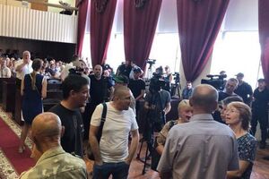 Споры сторонников и противников мэра Конотопа переросли в потасовку