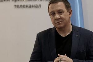 Что значит "купить Крым"? А крымские татары – их тоже купить как крепостных?