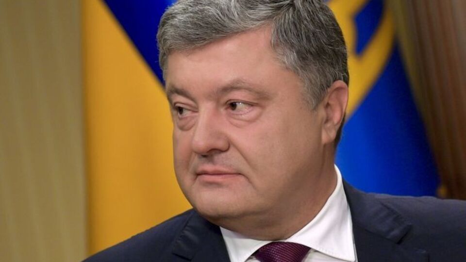 Порошенко отметил, что введение механизма "единого окна" является важным, однако он не может поддержать отдельные положения закона
