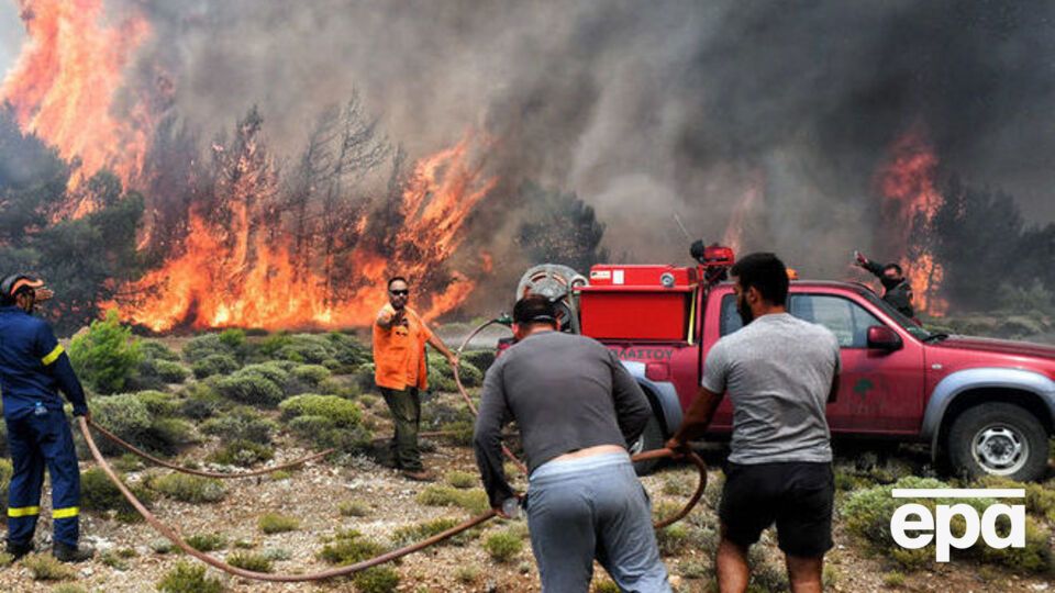 Масштабные лесные пожары в Греции начались 23 июля