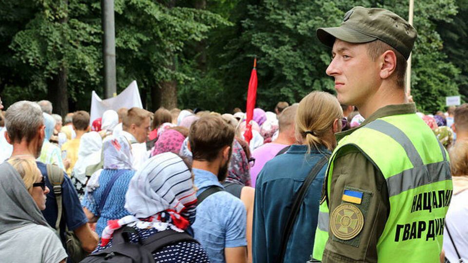Безопасность обеспечивали полицейские, нацгвардейцы и сотрудники Госслужбы по чрезвычайным ситуациям