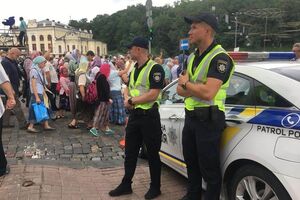Поліція в Києві посилила заходи безпеки