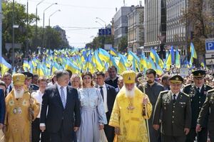 Омелян: Украинцы должны быть едины в единой церкви у своих святынь