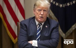 Трамп: Звучит так, как будто бы кто-то пытается сочинять истории, чтобы выбраться из не связанного с этим затруднительного положения