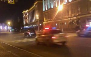 Полицейские организовали погоню за водителем, который не подчинился требованиям остановиться